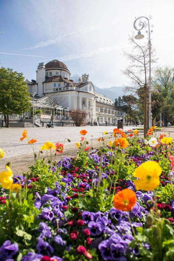 5-Zimmer-Appartement In Historischer Privatvilla, Meran Zentrum, Kostenloser Parkplatz Eksteriør billede